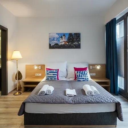 Bed & Breakfast Stadium Panzio Németbarnag