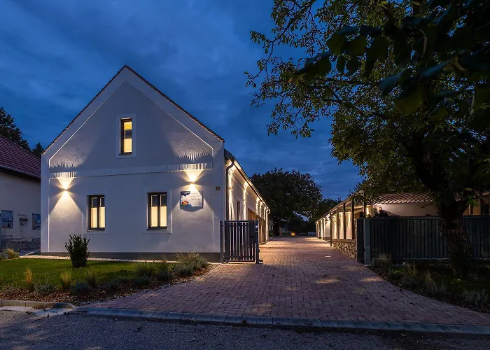 Stadium Panzio 3* Németbarnag